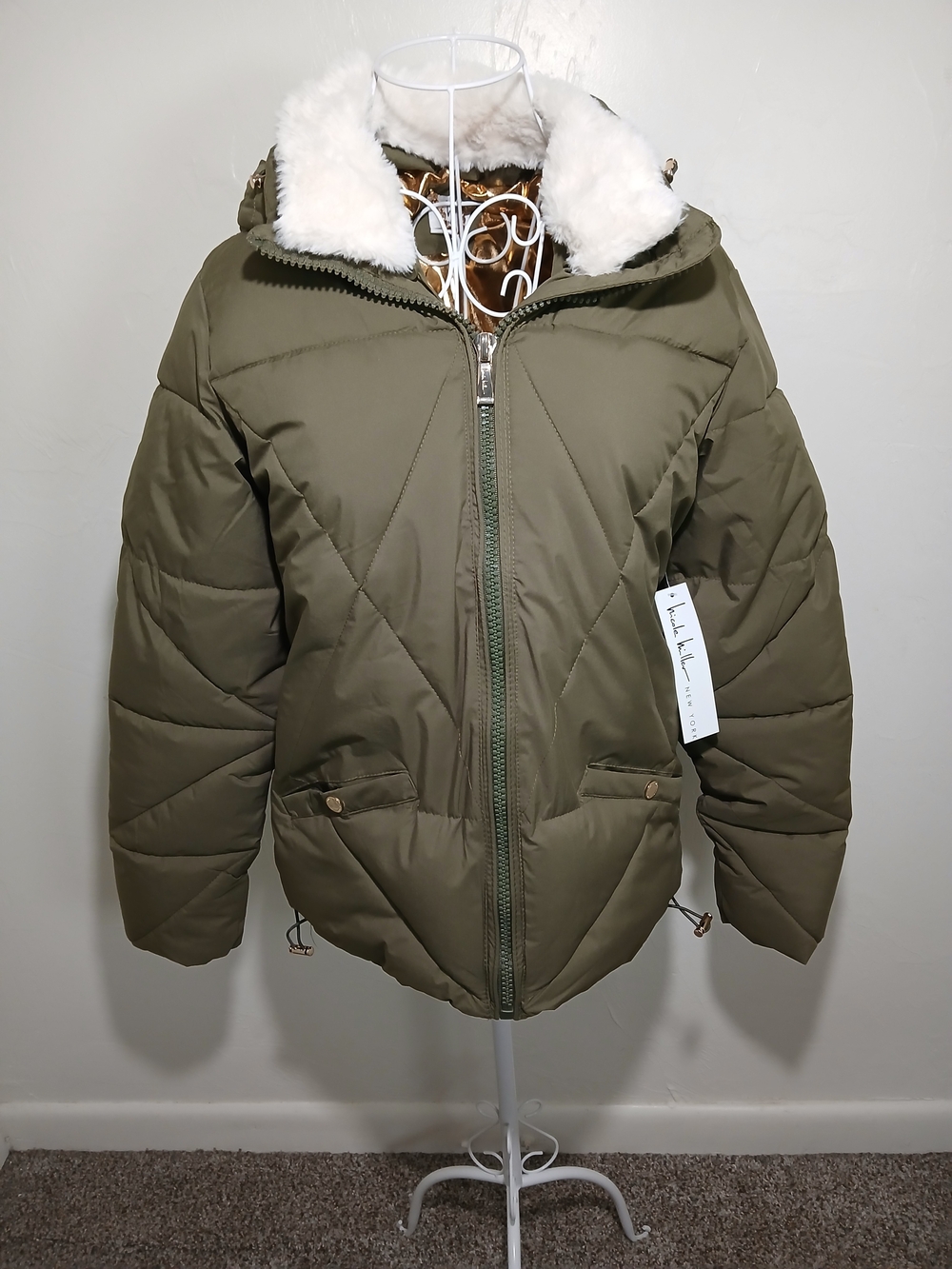 Nicole Miller New York Hooded Chevron- Quilted Olive Puffer Jacket Sz. M NWT